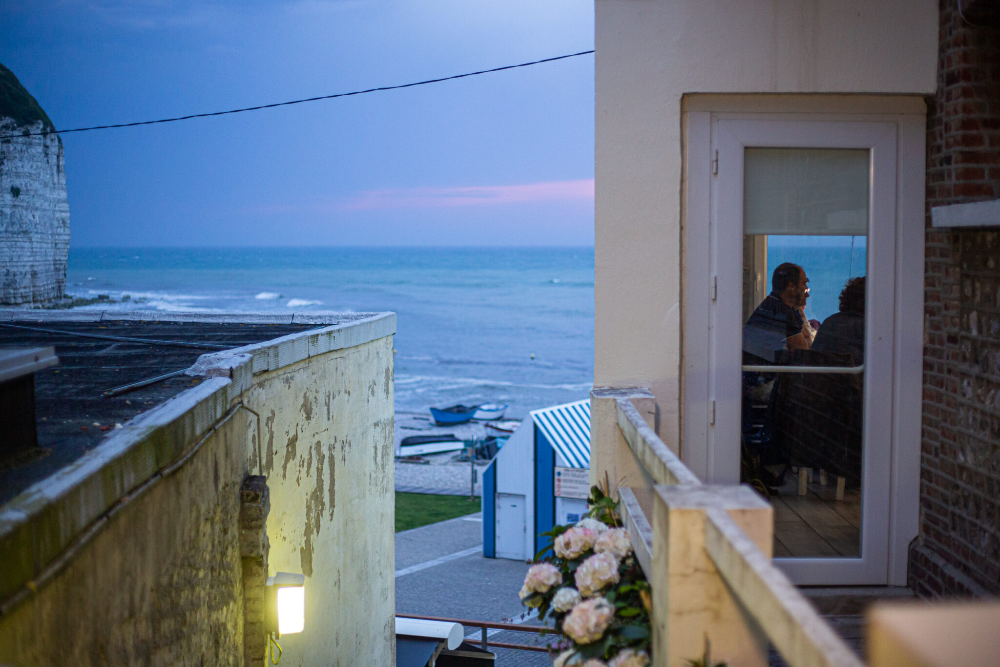 Hôtel La Sirène vue sur la mer de nuit